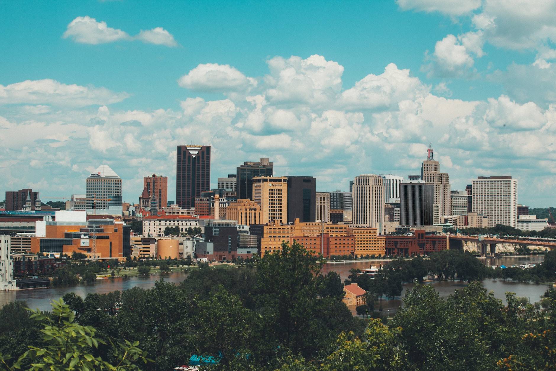 Is Moving to Minnesota Right for You? A 2022 guide. Bellhop Blog