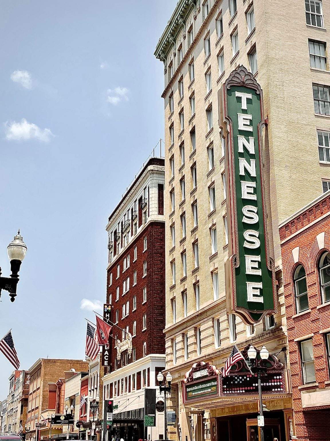 5 Up and Coming Neighborhoods in Knoxville Bellhop