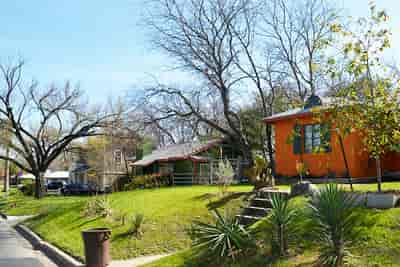 Neighborhood in Houston | Bellhop